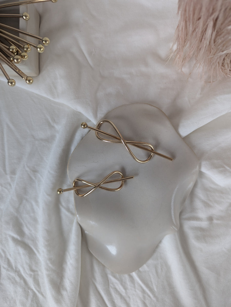 SS: Infinity hairpin